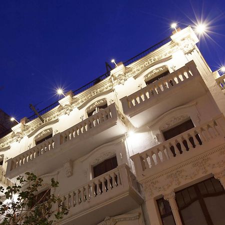 Click&Flat Seneca Suites برشلونة المظهر الخارجي الصورة
