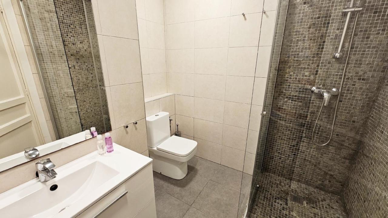 Click&Flat Seneca Suites برشلونة المظهر الخارجي الصورة
