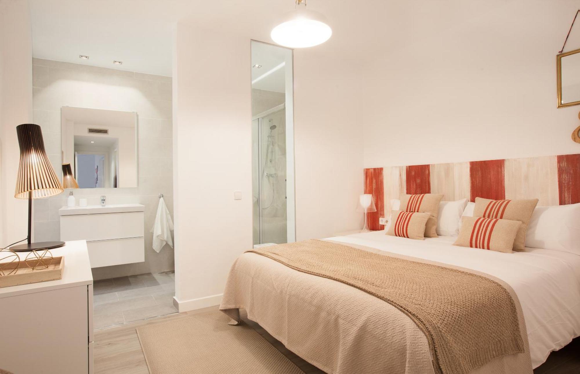Click&Flat Seneca Suites برشلونة المظهر الخارجي الصورة