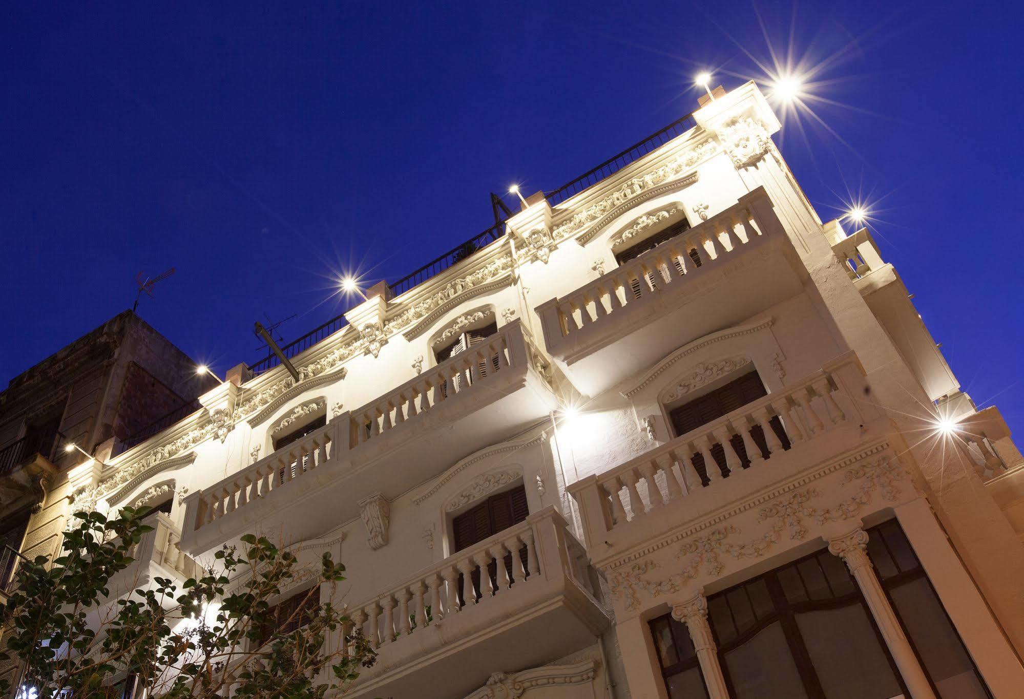Click&Flat Seneca Suites برشلونة المظهر الخارجي الصورة