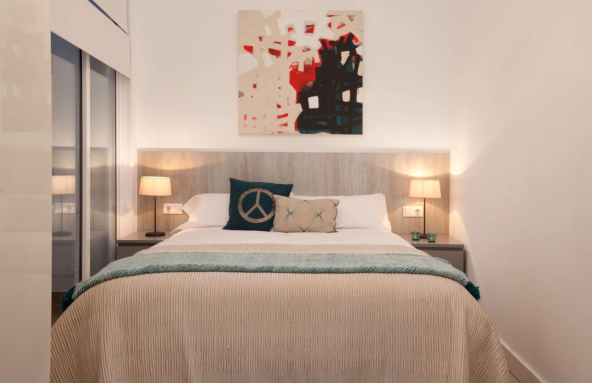 Click&Flat Seneca Suites برشلونة المظهر الخارجي الصورة