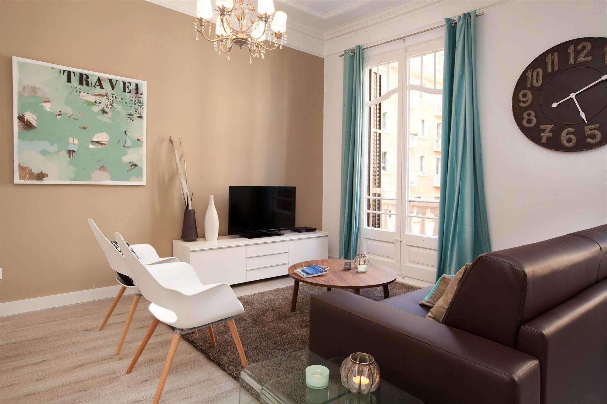 Click&Flat Seneca Suites برشلونة المظهر الخارجي الصورة